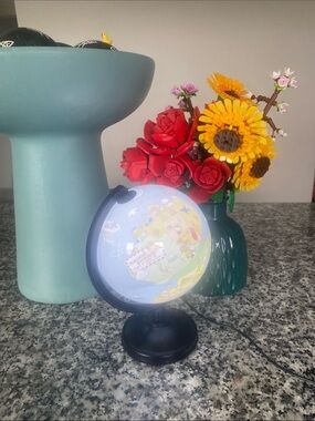 Sumikko gurashi Illuminated Globe Lamp